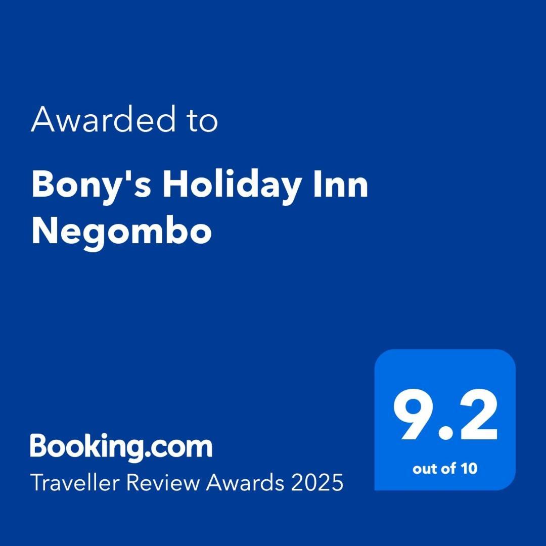 Bony'S Holiday Inn نيجومبو المظهر الخارجي الصورة